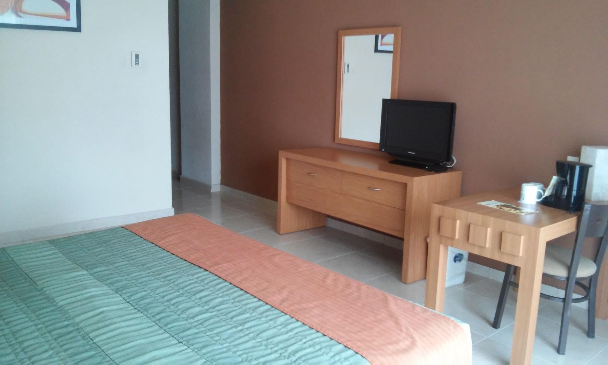 Balaju Hotel&Suites Veracruz Bagian luar foto